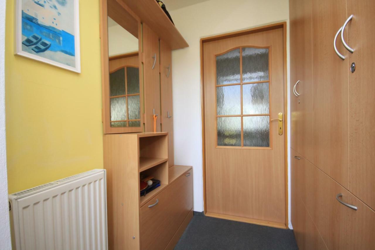 Rožnov pod Radhoštěm Apartman Pod Cernou Horou מראה חיצוני תמונה